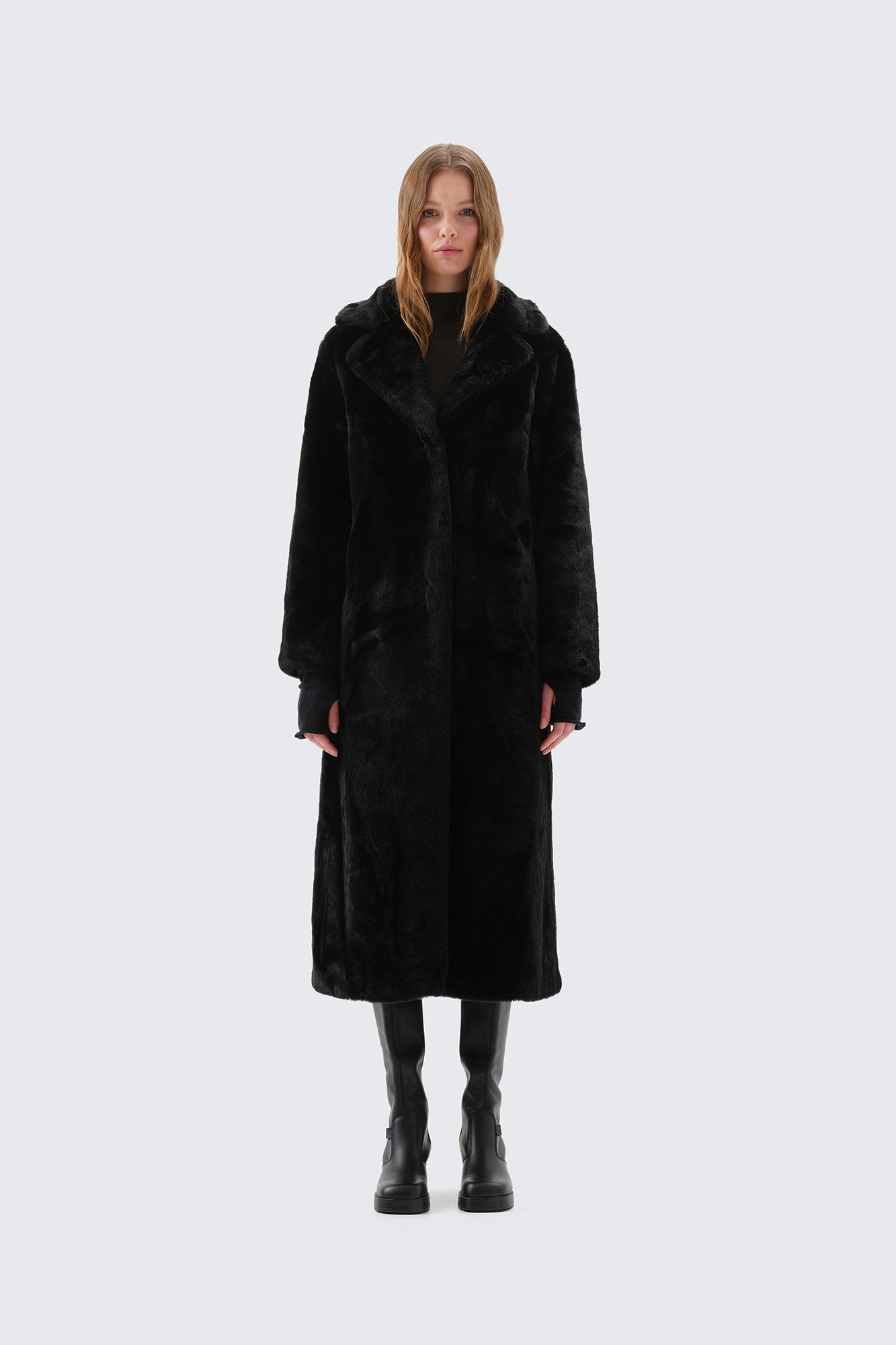 Black Bird Coat – Unreal Fur SH